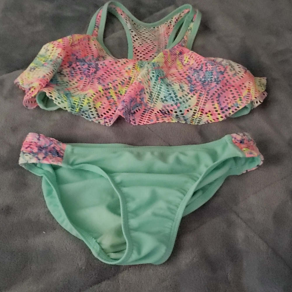 A 2 peice girl's swimsuit